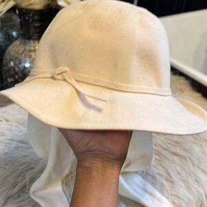 Betmar Cream Women's Hat